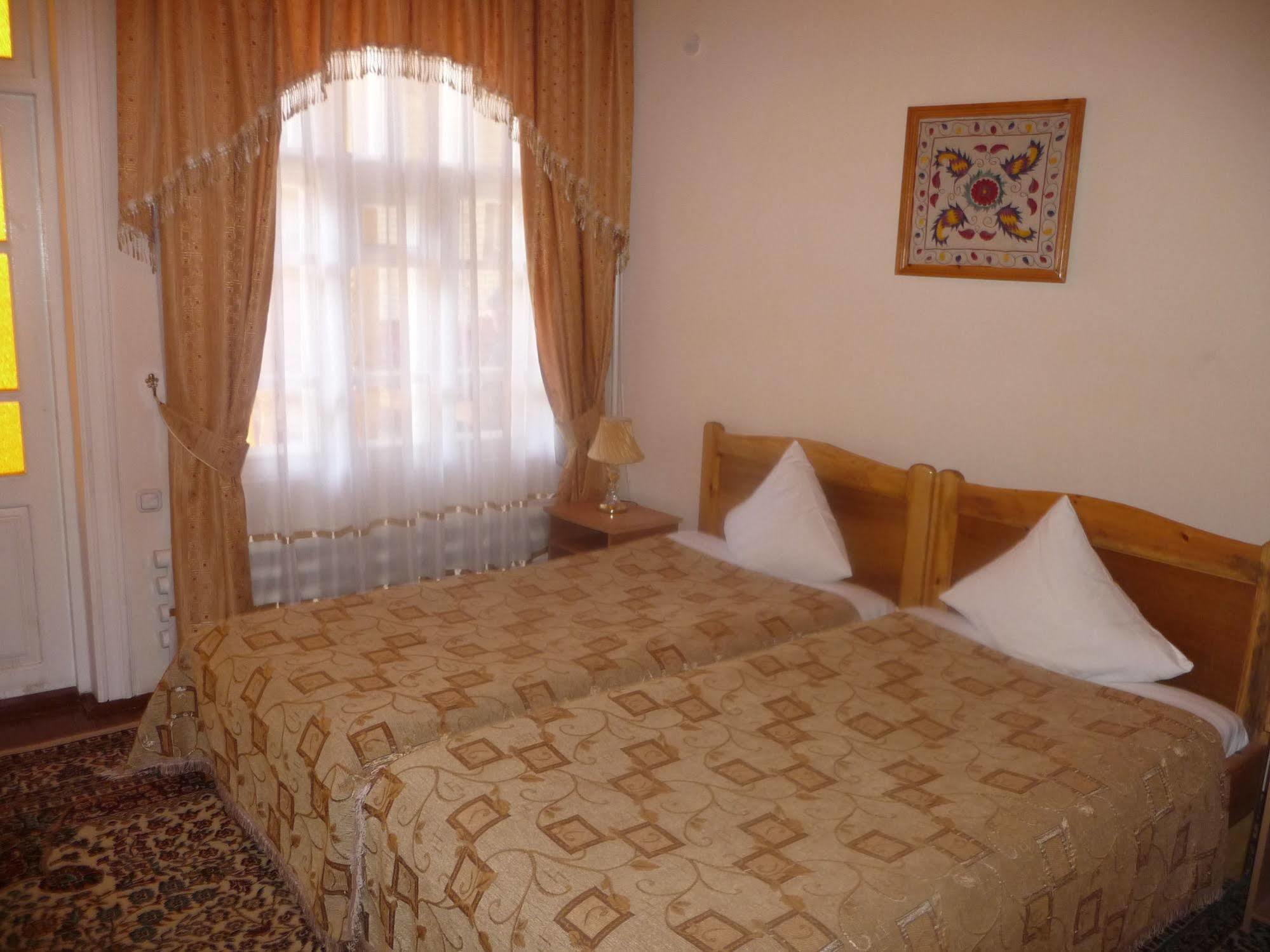 Guest House Marokand 사마르칸트 외부 사진