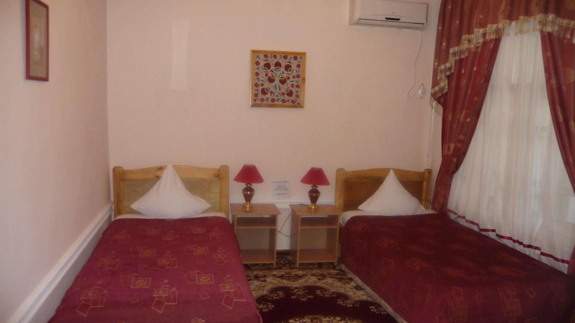 Guest House Marokand 사마르칸트 외부 사진